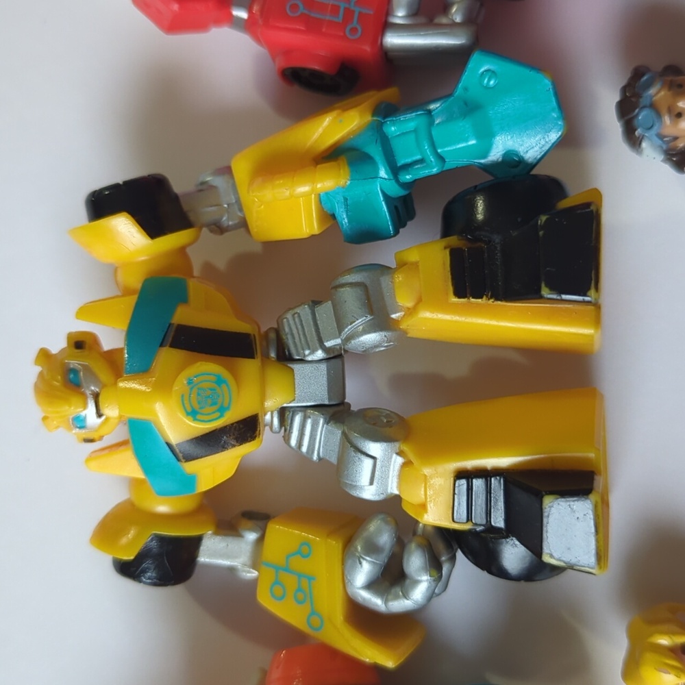 Lot Of 5 Transformers Rescue Bots Doc Green Cody Burns Bumblebee Heatwave Blades - Picture 5 of 15